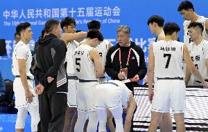 郑永刚：备赛的时候会出现人员不齐整的困难 球员没在落后时泄气